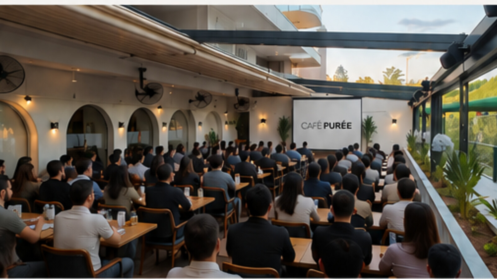 Café Purée kalabalık seminer düzeni